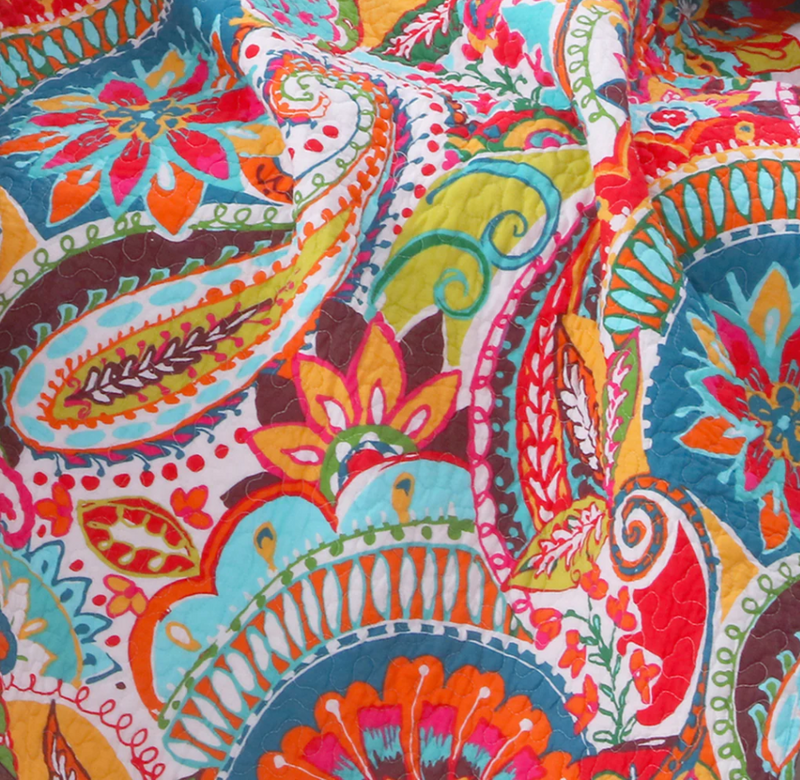 Quilted Throw Rhapsody