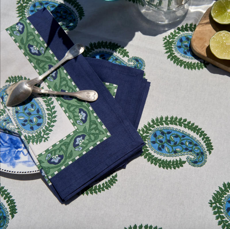 Table Linens Cassis